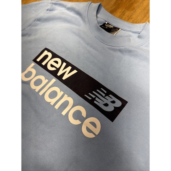 New Balance Tops - New Balance Crewneck Pullover‎ Script Logo Sweatshirt Women's Large Blue